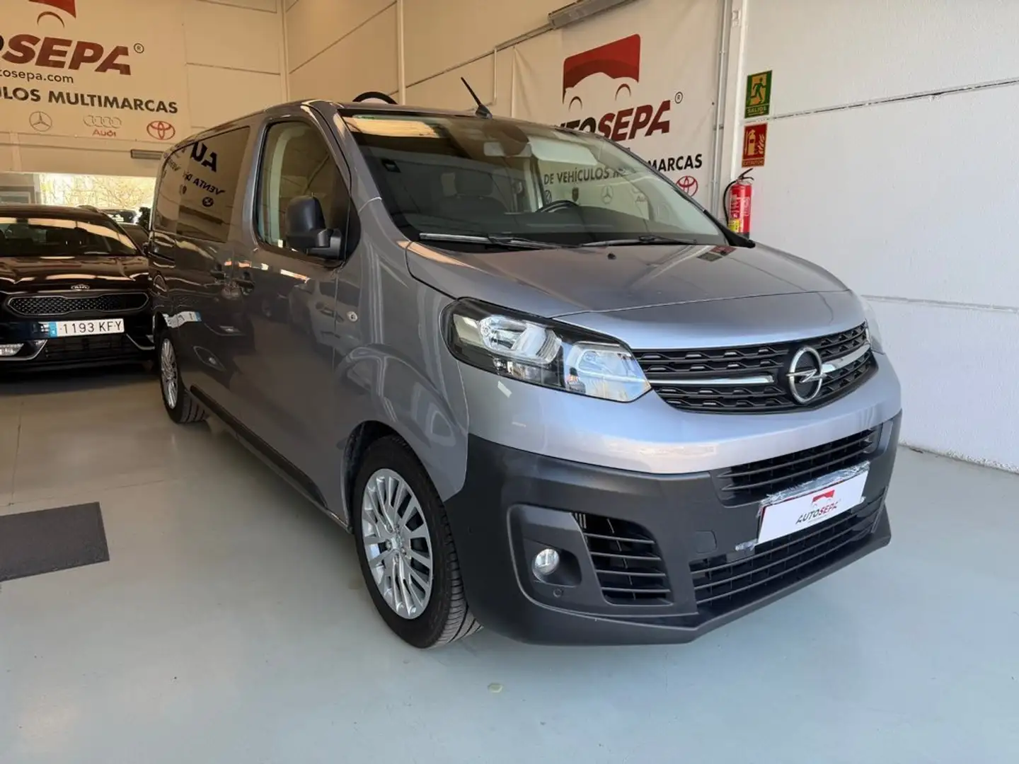 Opel Vivaro 2.0 Diésel 107kW (145CV) M Std Express Gris - 2