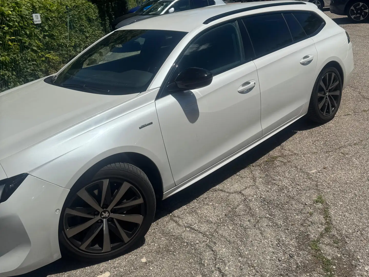Peugeot 508 508 SW 1,5 BlueHDi 130 EAT8 S Weiß - 2