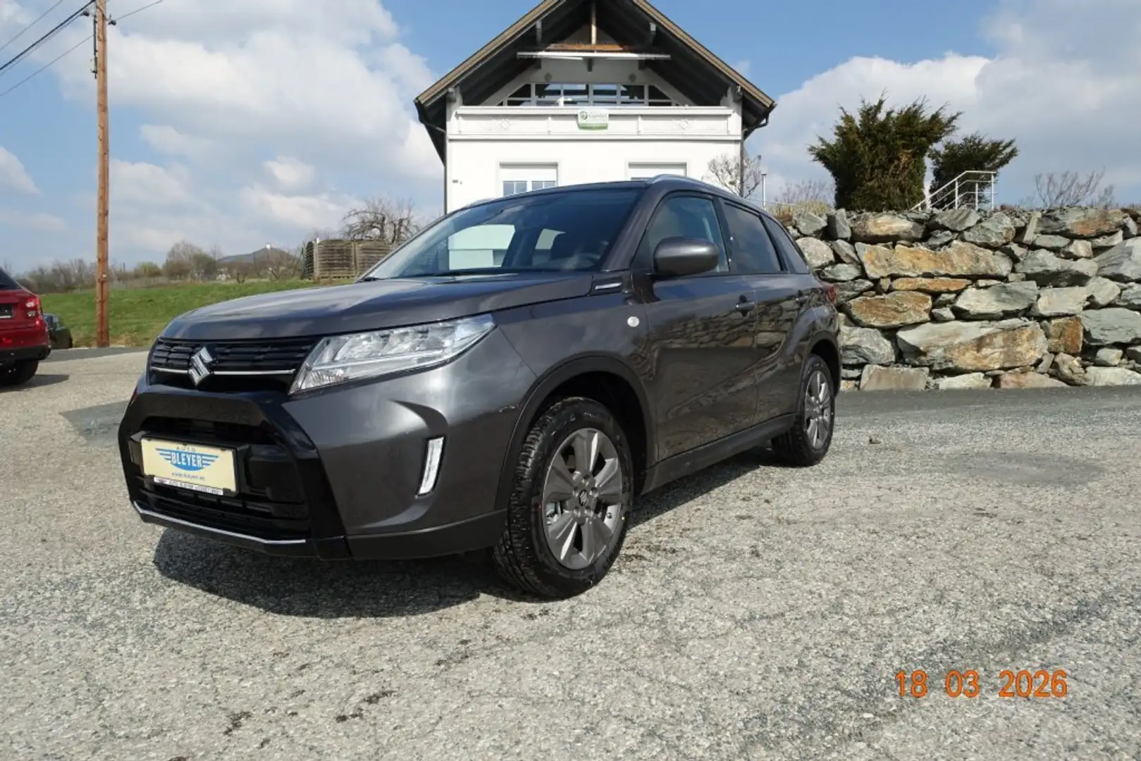 Suzuki Vitara 1,4 GL + Mild-Hybrid 2 WD Grau - 1