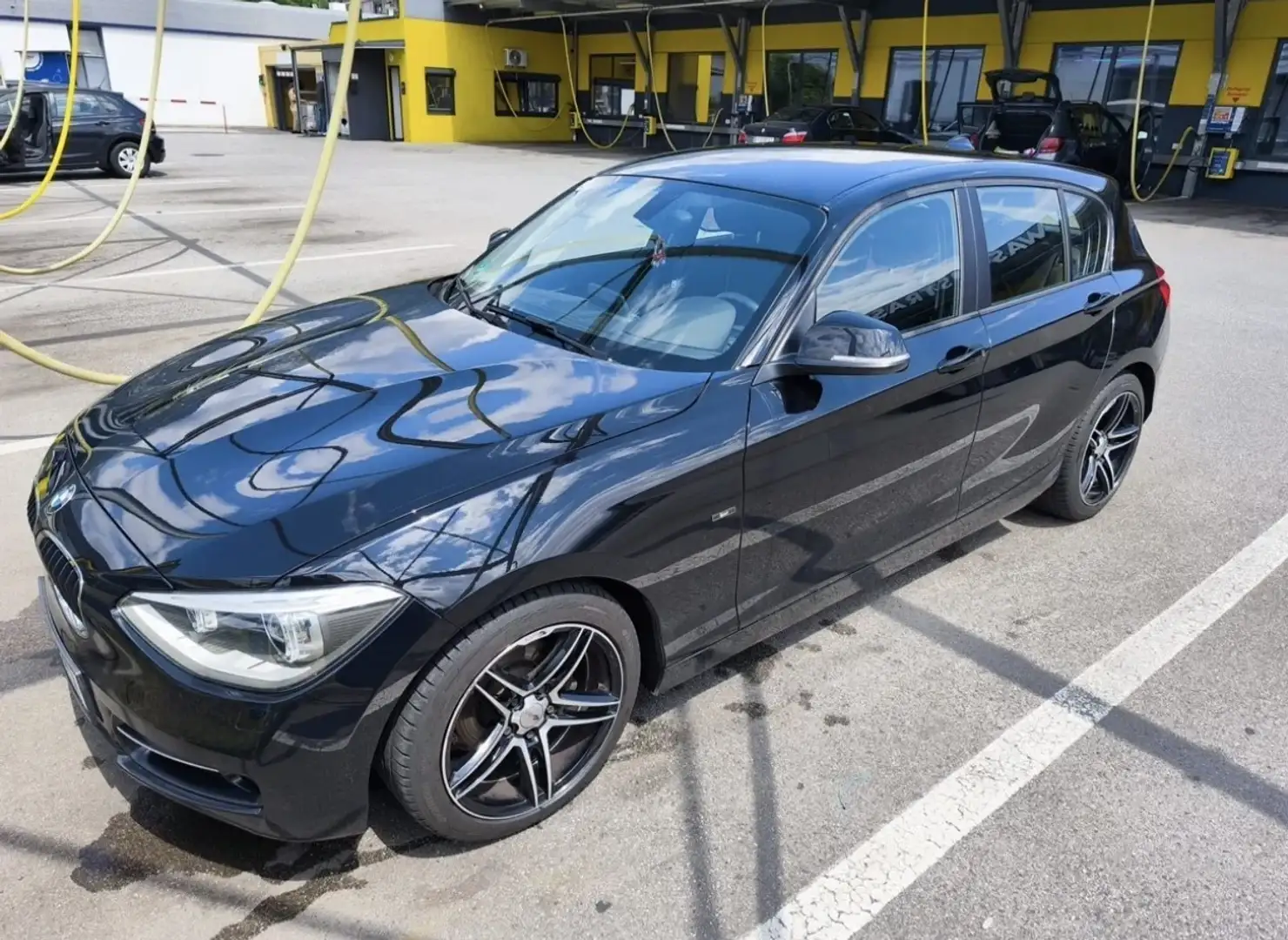 BMW 116 116 d Efficient Dynamics Edition Schwarz - 2