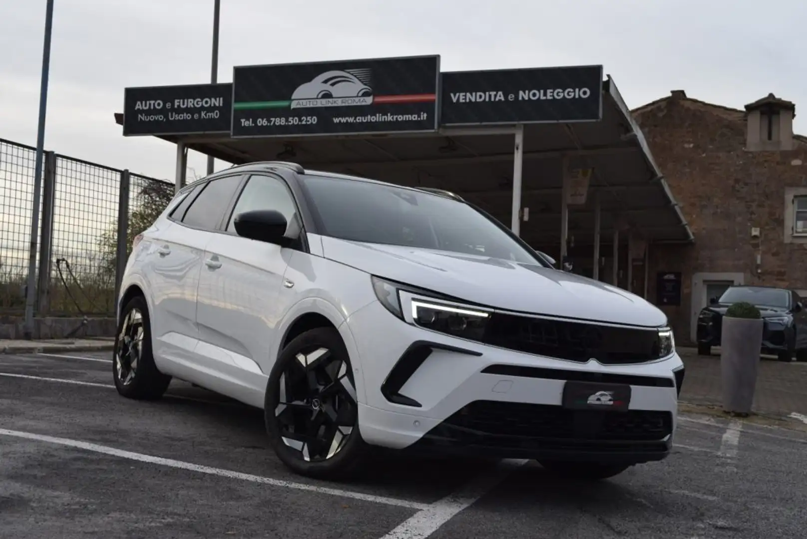 Opel Grandland 1.6 PHEV automatica AWD GSe 200CV Blanc - 1