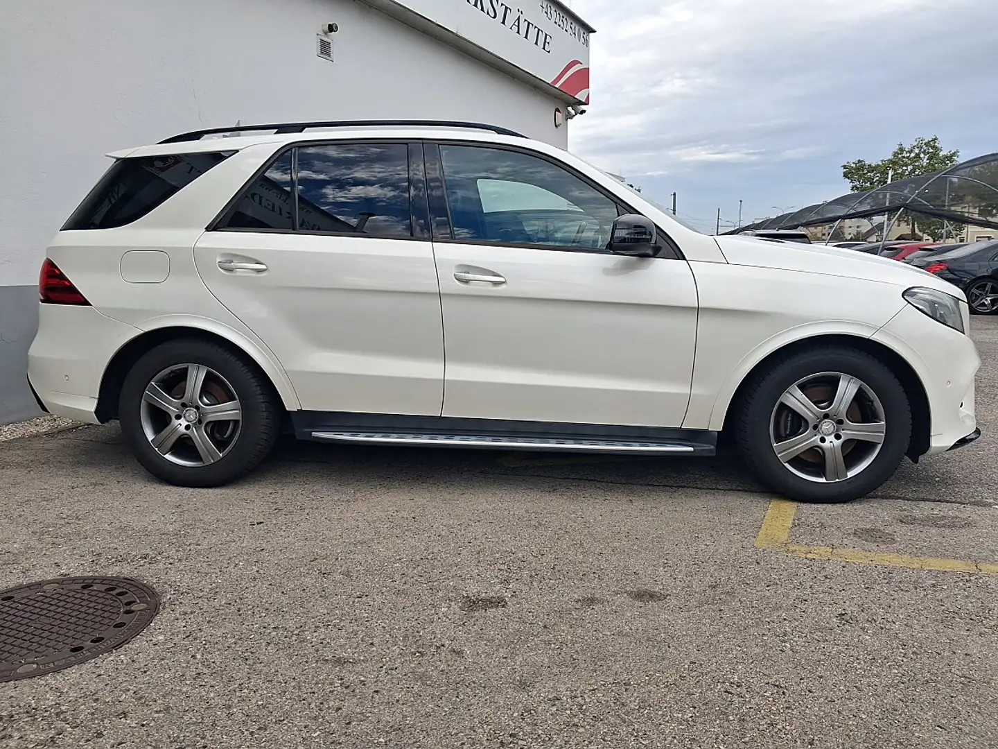 Mercedes-Benz Sonstige GLE-Klasse GLE-Klasse 350 d 4Matic AMG Line !MO... Weiß - 2