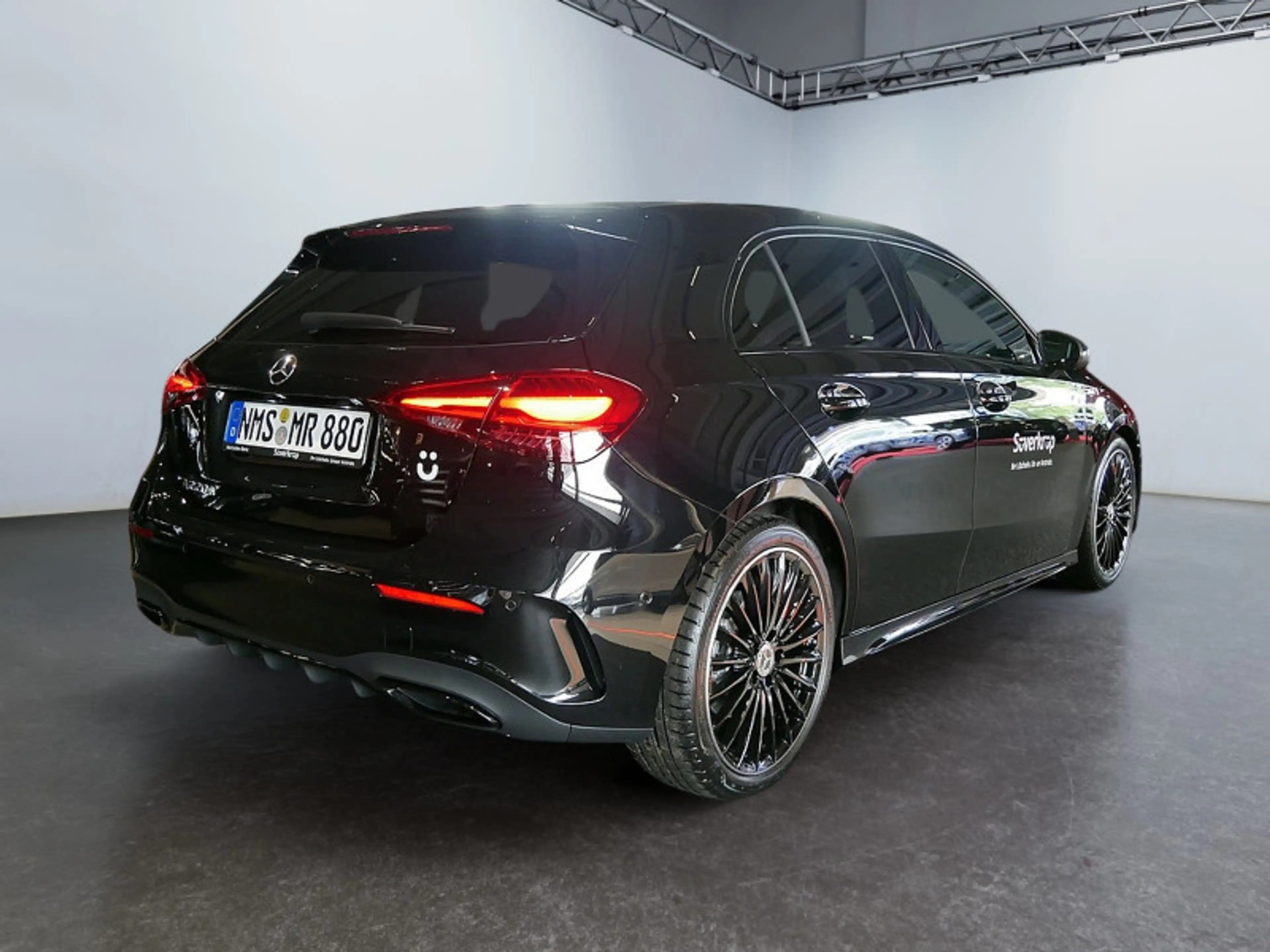 Mercedes-Benz A 220 d AMG NIGHT MULTI 360 DISTR KAMERA PANO — photo 3