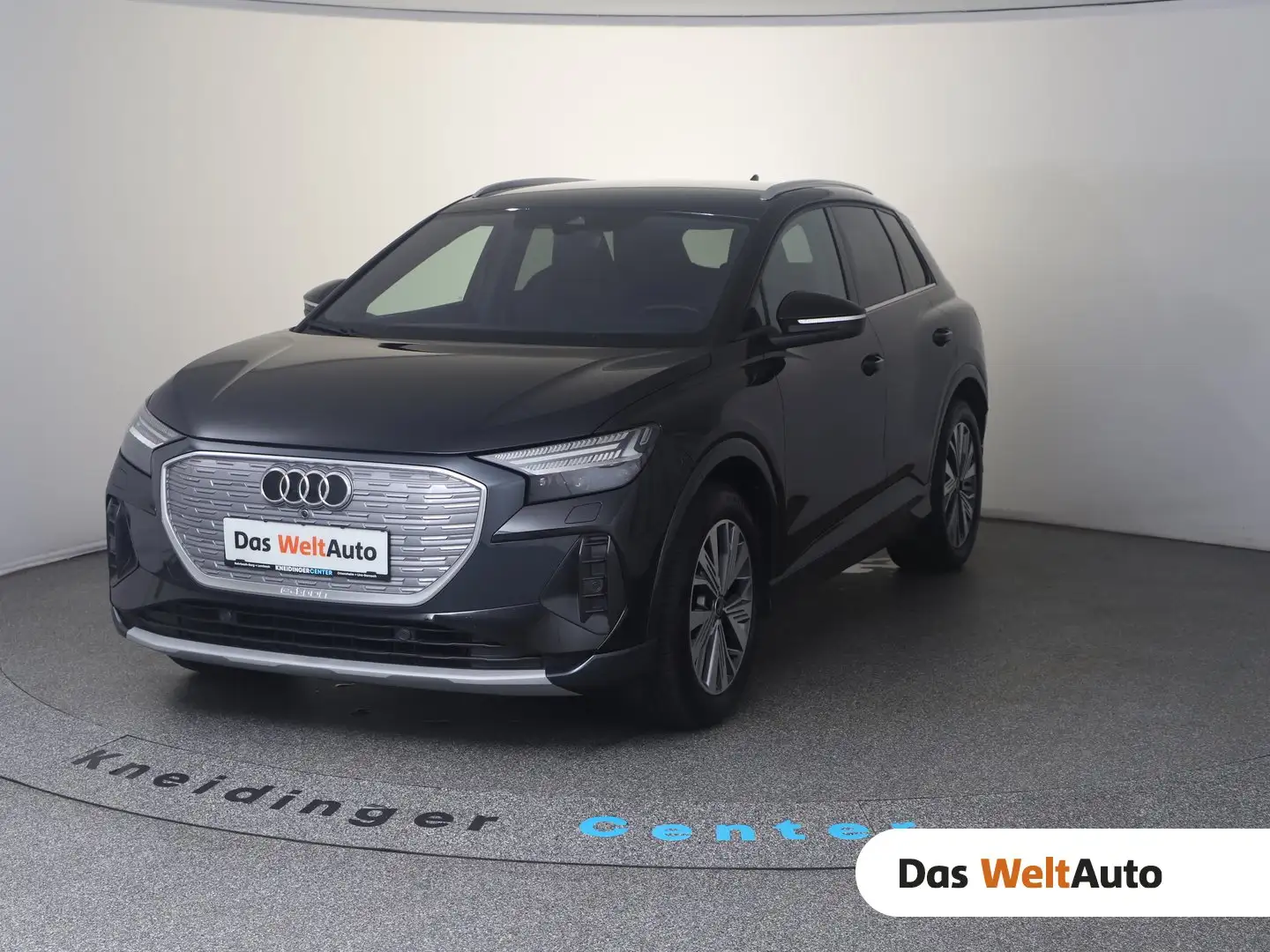 Audi Q4 e-tron Audi Q4 45 e-tron quattro Schwarz - 1