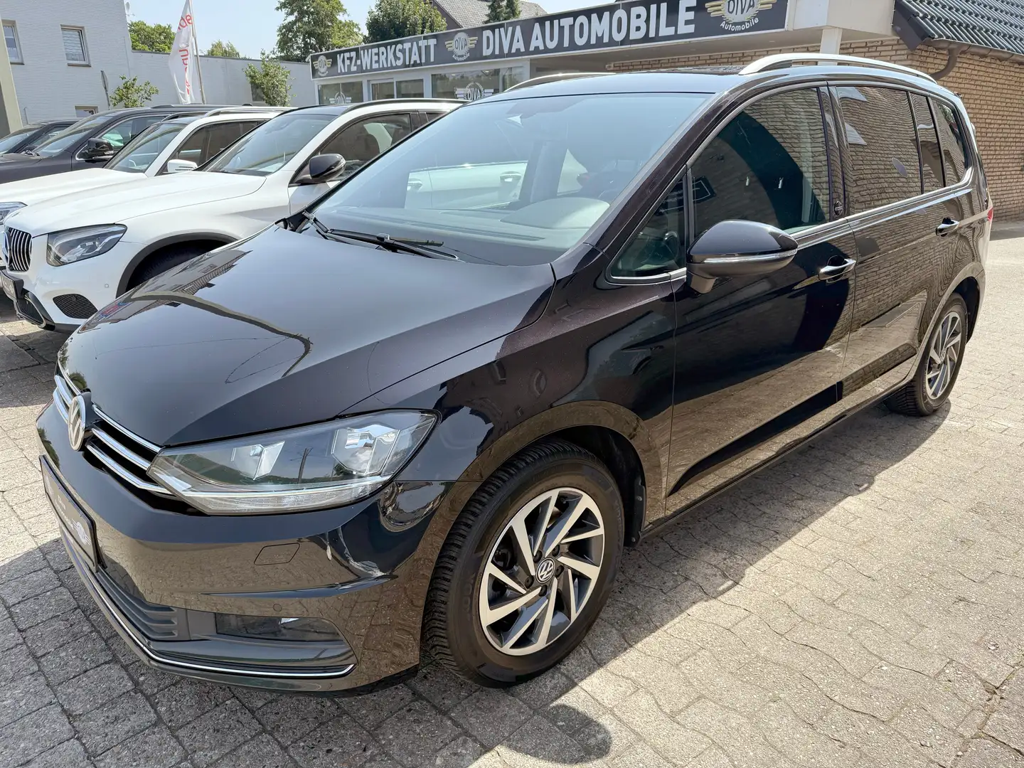 Volkswagen Touran 2.0 TDI Sound BMT 7 Sitzer Schwarz - 1