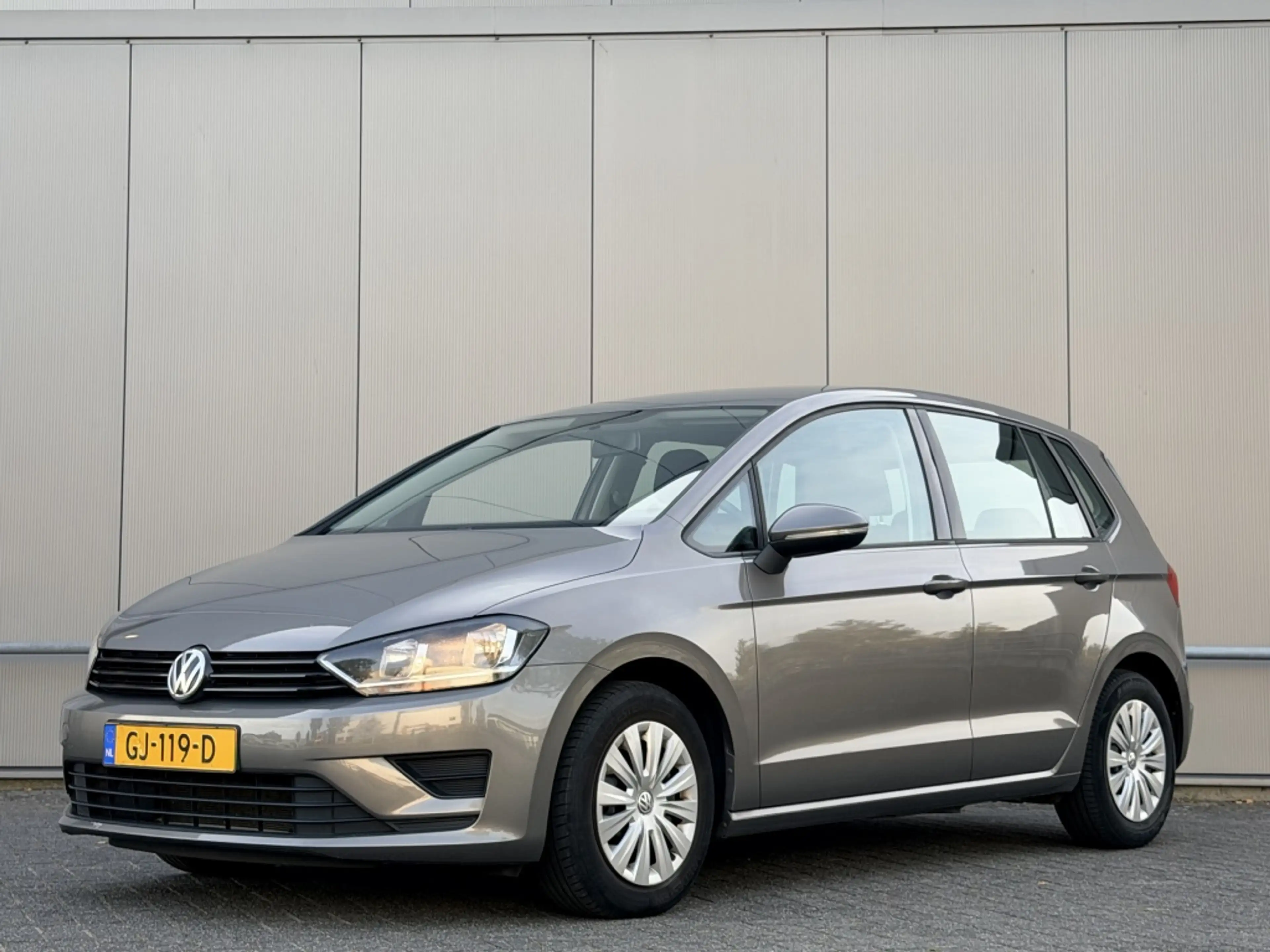 Volkswagen Golf Sportsvan 1.2 TSI Trendline - navi - trekhaak - cruise - nap