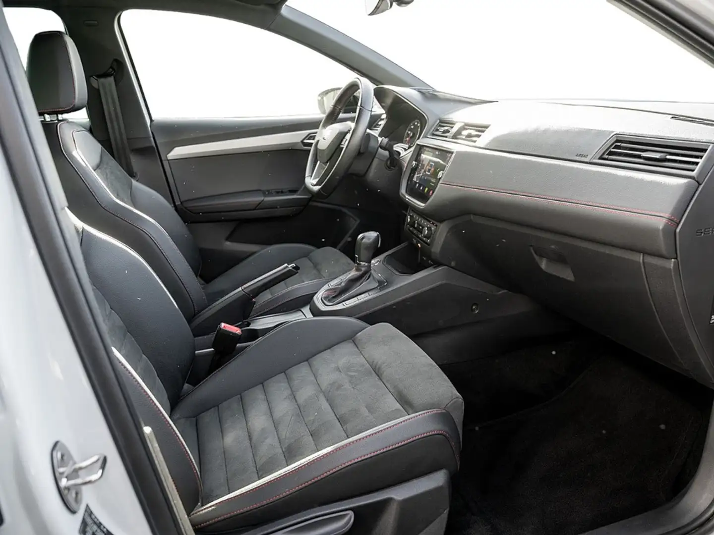 SEAT Ibiza 1.0 TSI Black Edition DSG PANO KAM ACC Weiß - 2