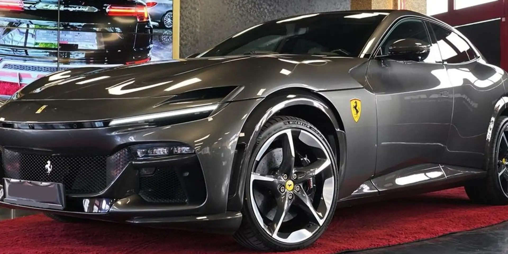 Ferrari Purosangue 6.5 Grau - 2