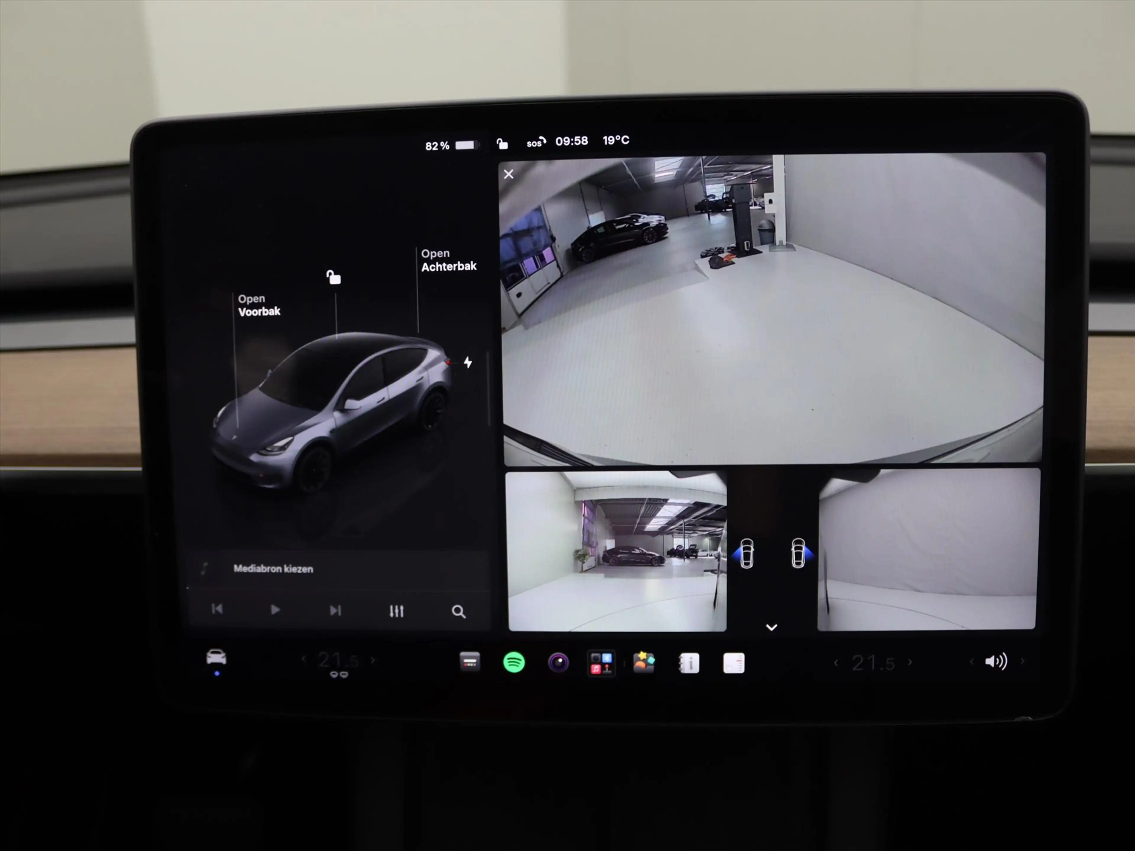 Tesla Model Y Long Range AWD 75kWh 351pk 94.9% SoH [ AMD RYZEN+A — photo 35