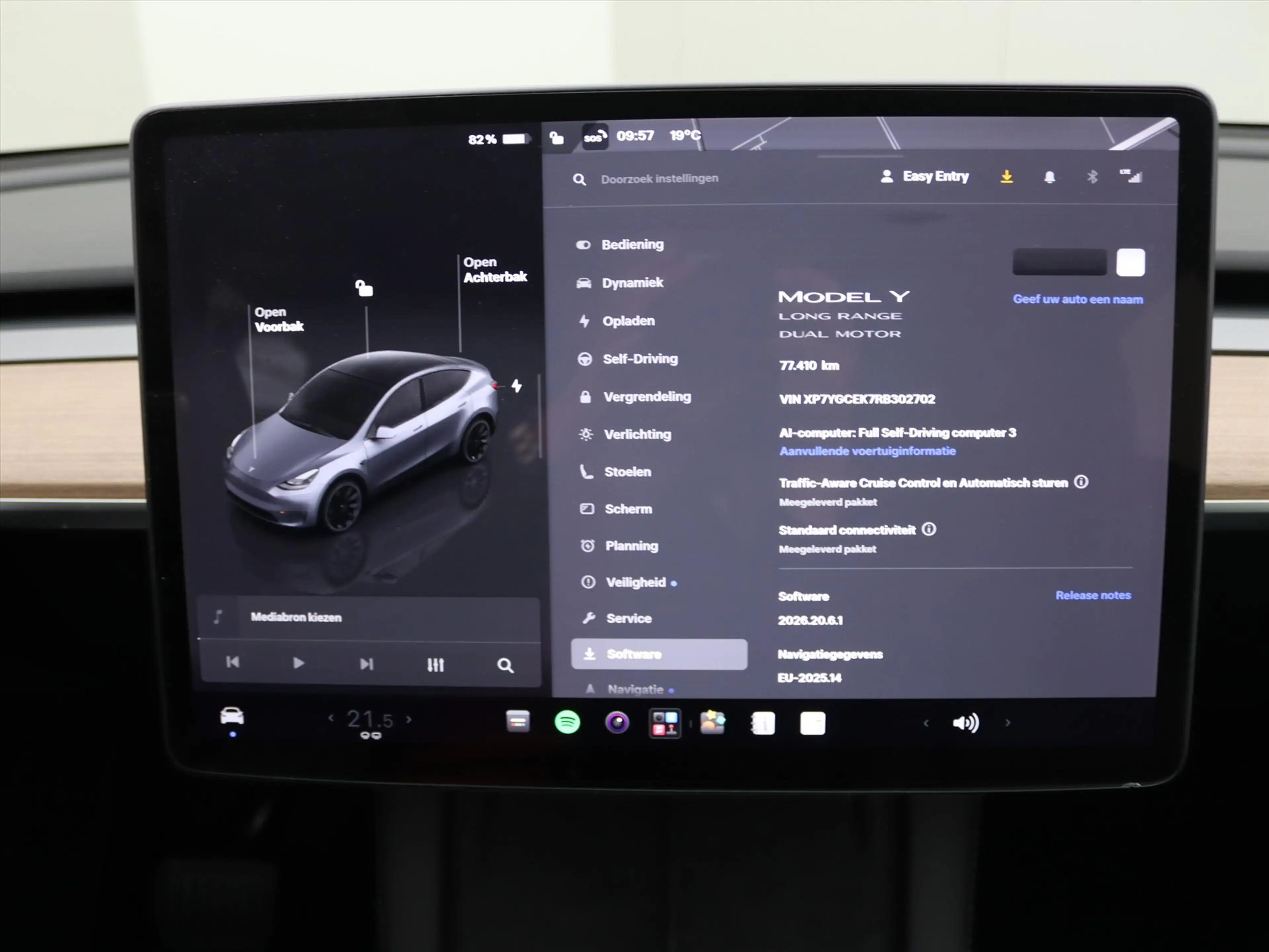 Tesla Model Y Long Range AWD 75kWh 351pk 94.9% SoH [ AMD RYZEN+A — photo 32