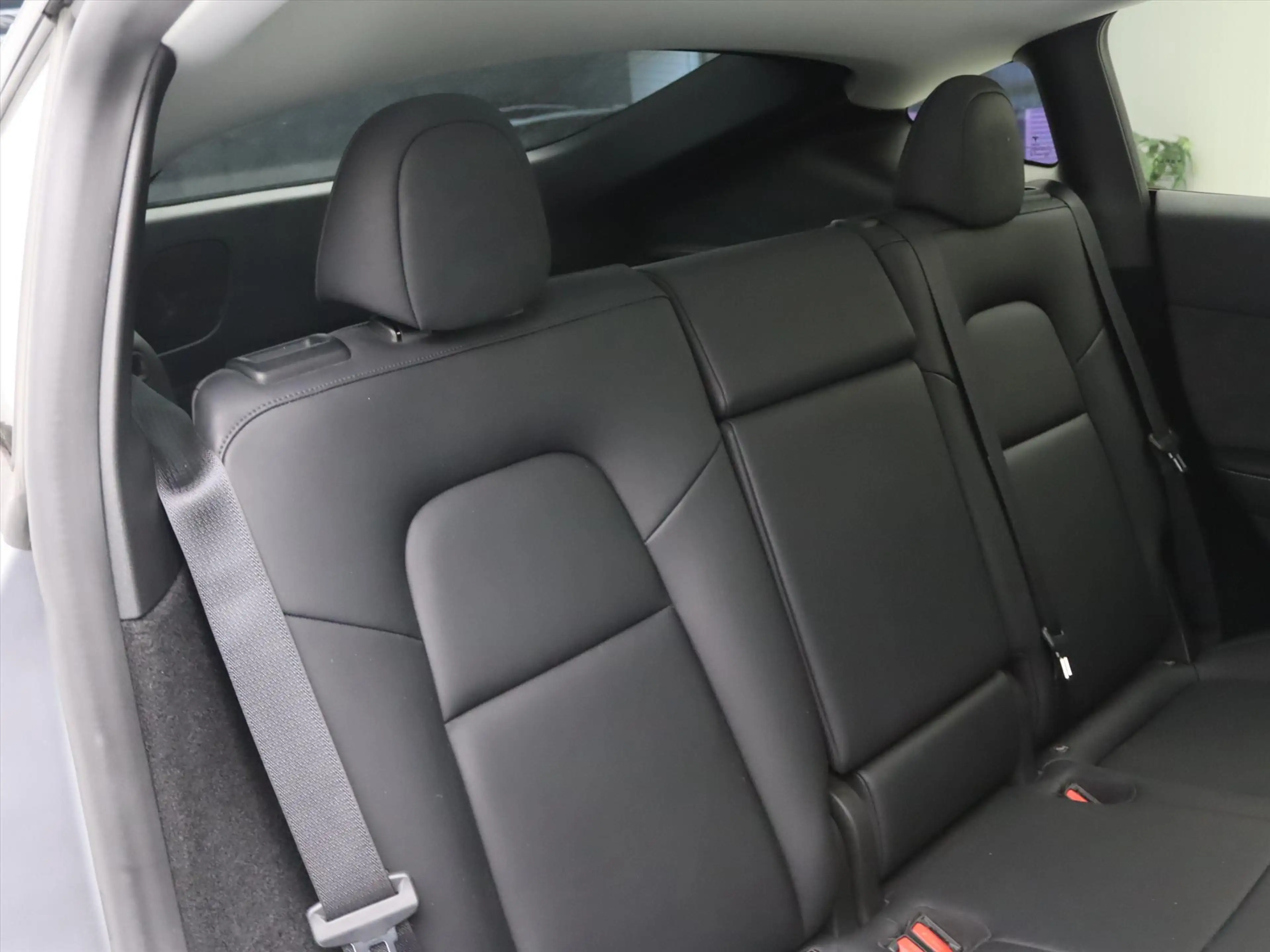 Tesla Model Y Long Range AWD 75kWh 351pk 94.9% SoH [ AMD RYZEN+A — photo 14
