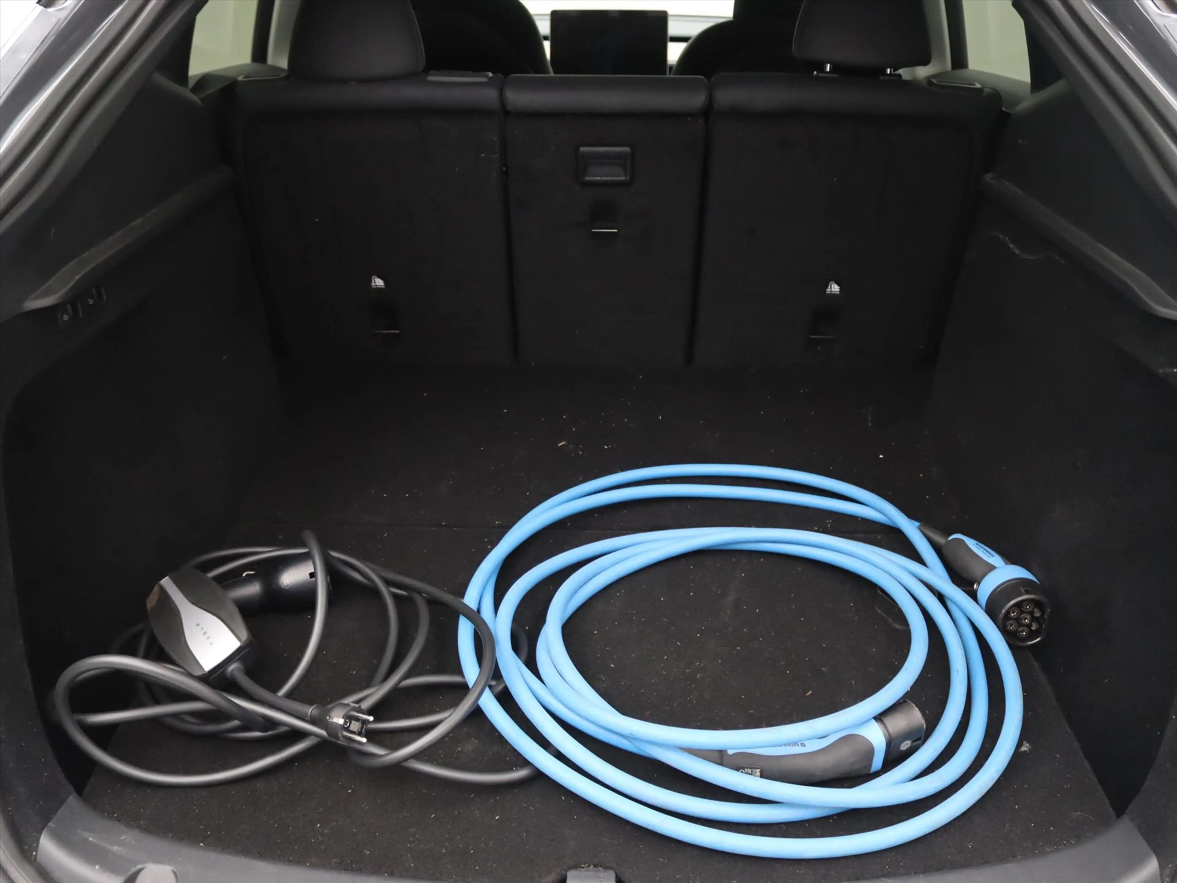 Tesla Model Y Long Range AWD 75kWh 351pk 94.9% SoH [ AMD RYZEN+A — photo 25