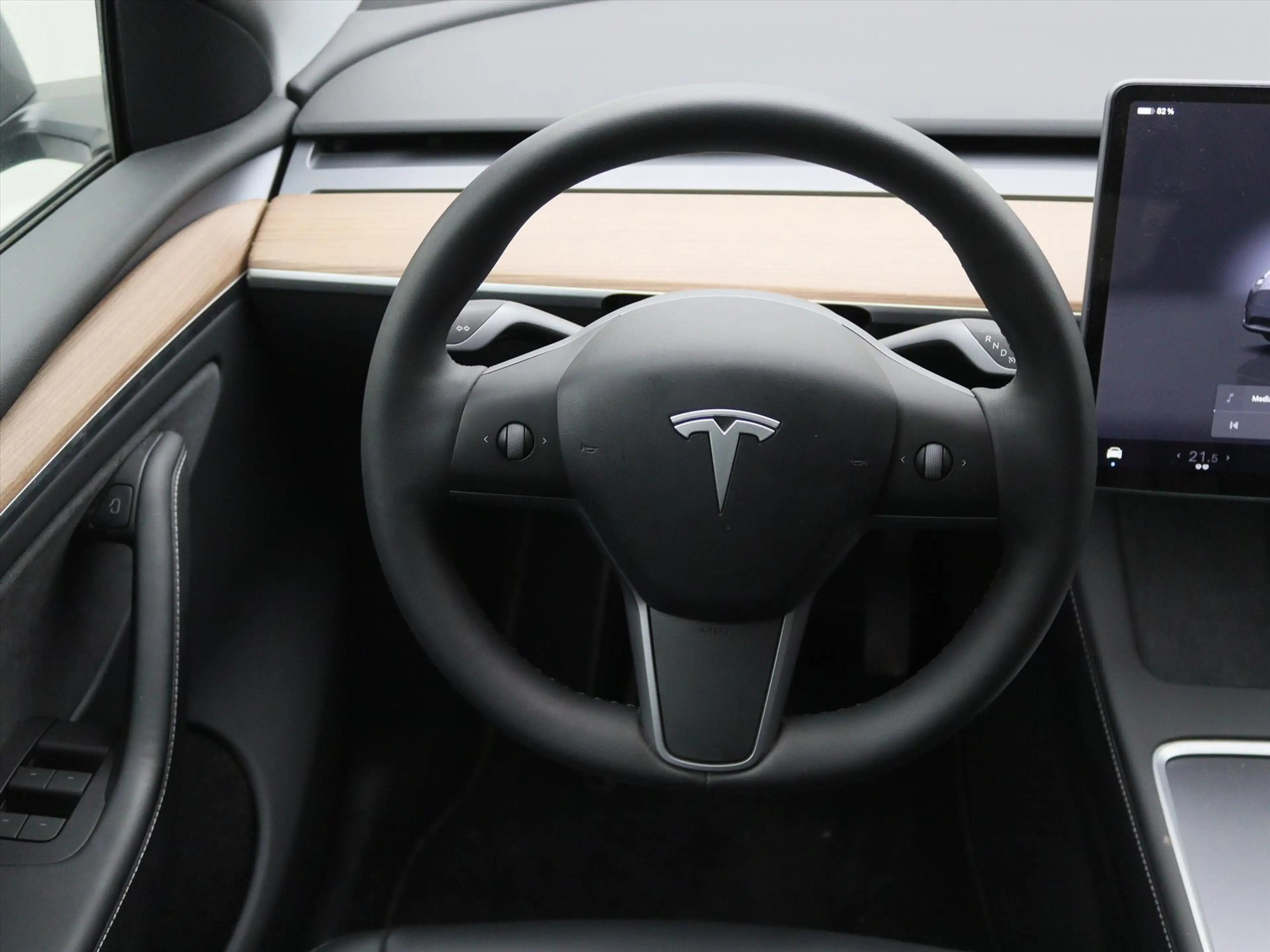 Tesla Model Y Long Range AWD 75kWh 351pk 94.9% SoH [ AMD RYZEN+A — photo 20