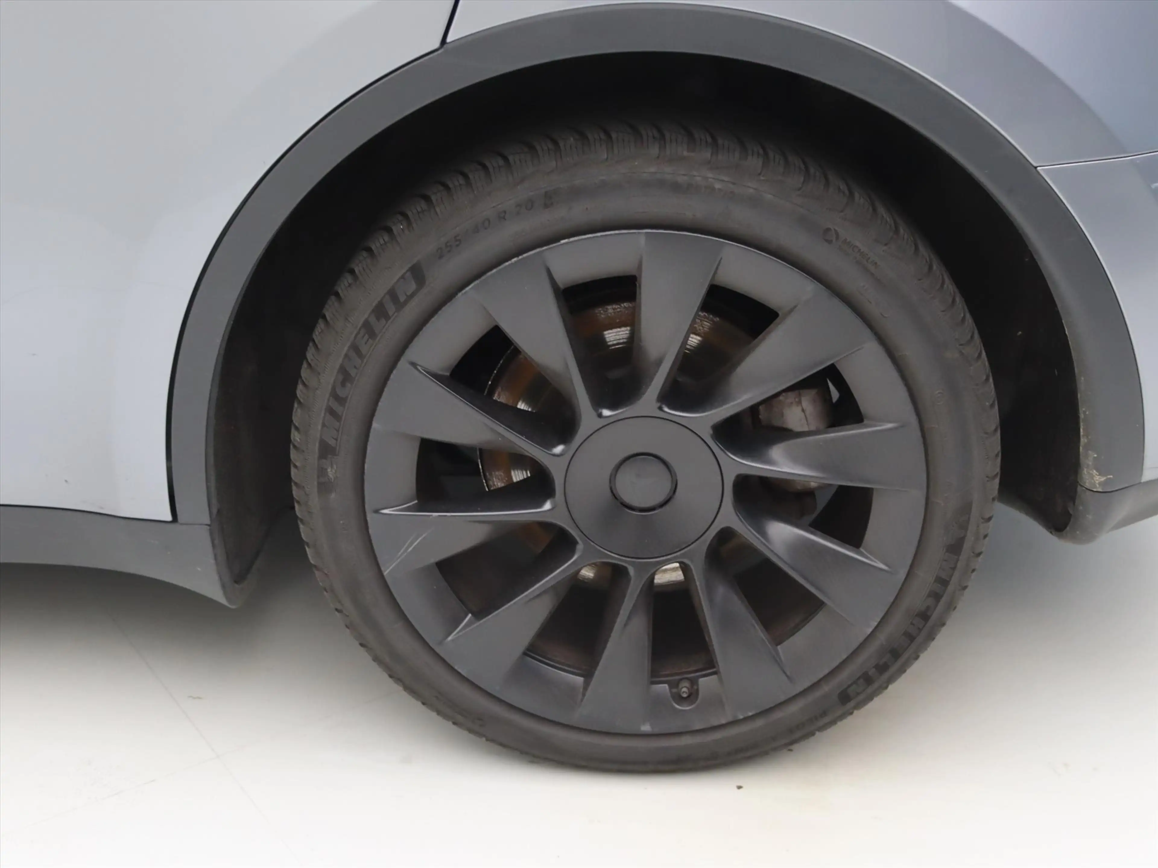 Tesla Model Y Long Range AWD 75kWh 351pk 94.9% SoH [ AMD RYZEN+A — photo 12