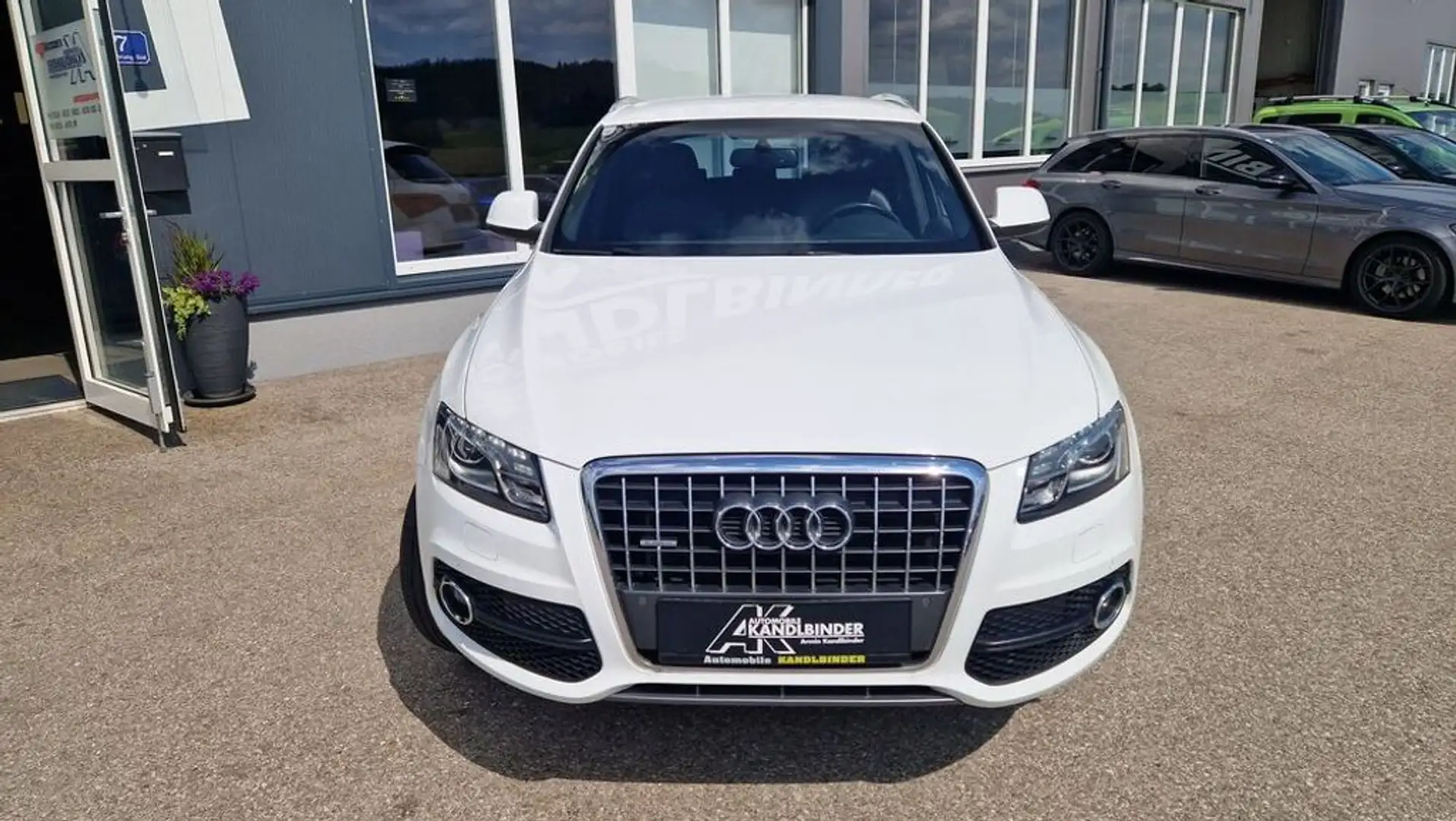 Audi Q5 2,0 TDI Quattro S-Line S-tronic Wit - 2
