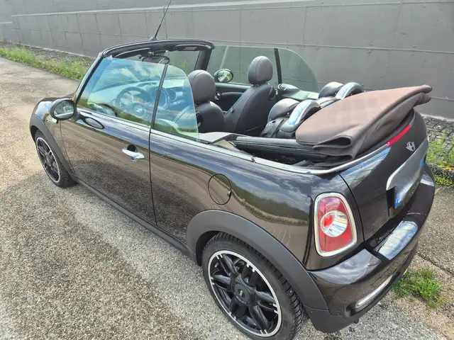 MINI Cooper SD Cabrio Versione Highgate