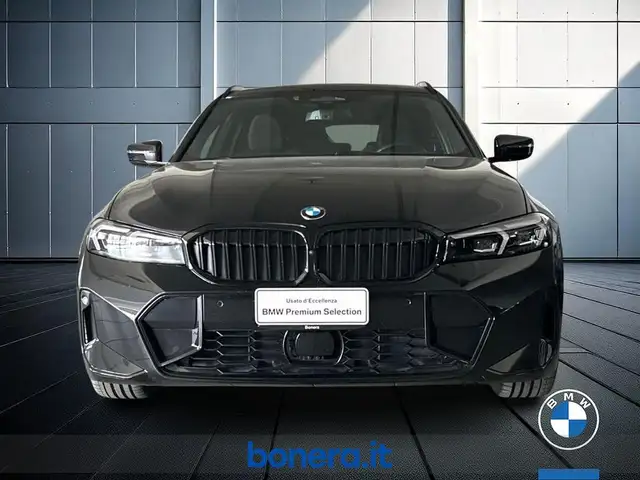 BMW 3 Series view 3