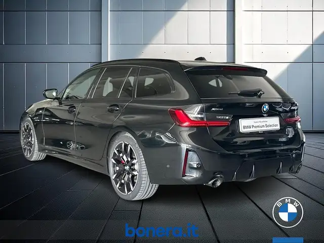 BMW 3 Series view 8