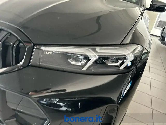 BMW 3 Series view 10