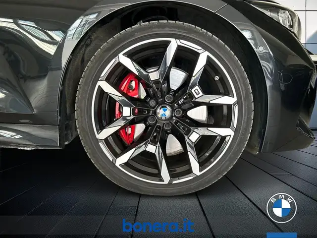 BMW 3 Series view 12