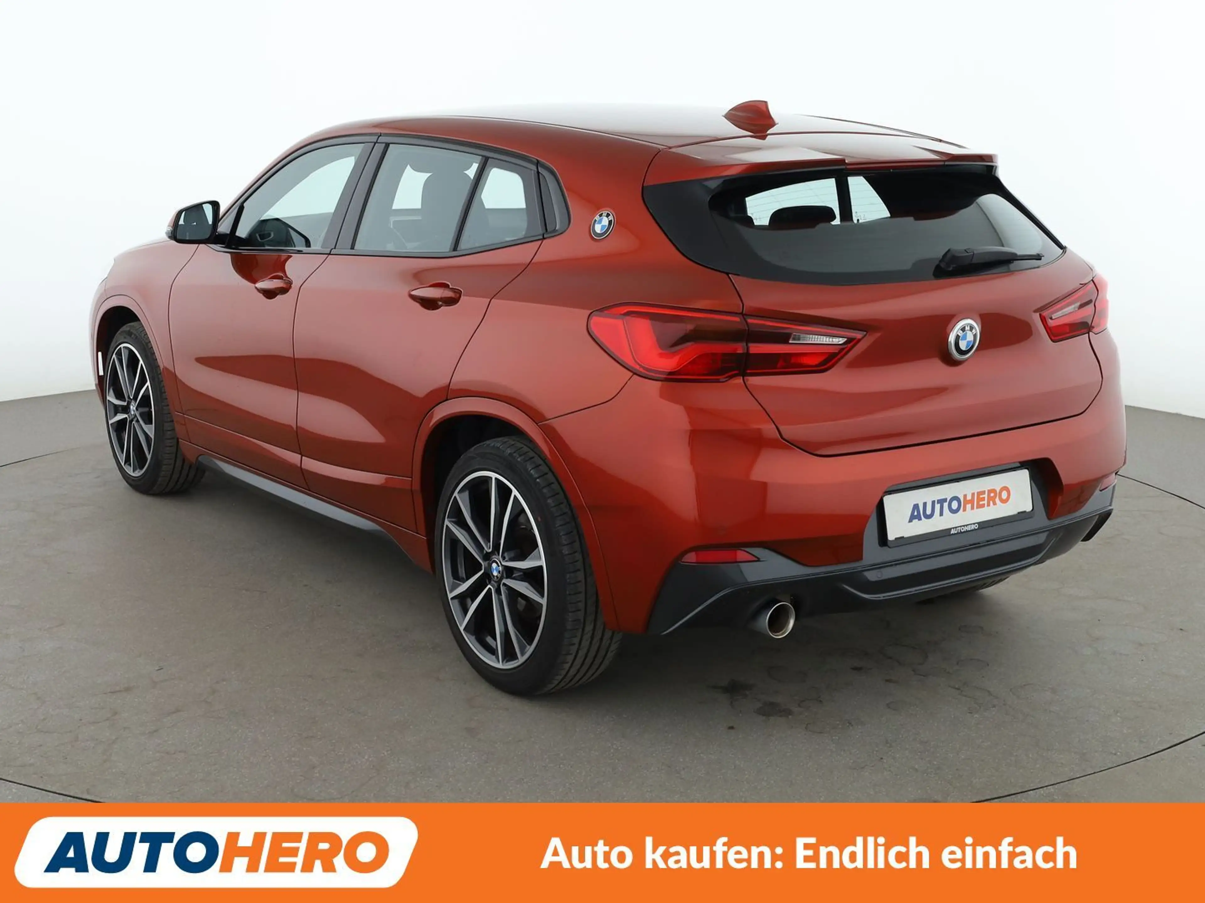 BMW X2 sDrive 18i M Sport Aut.*NAV*LED*TEMPO*PDC*SHZ* — photo 4