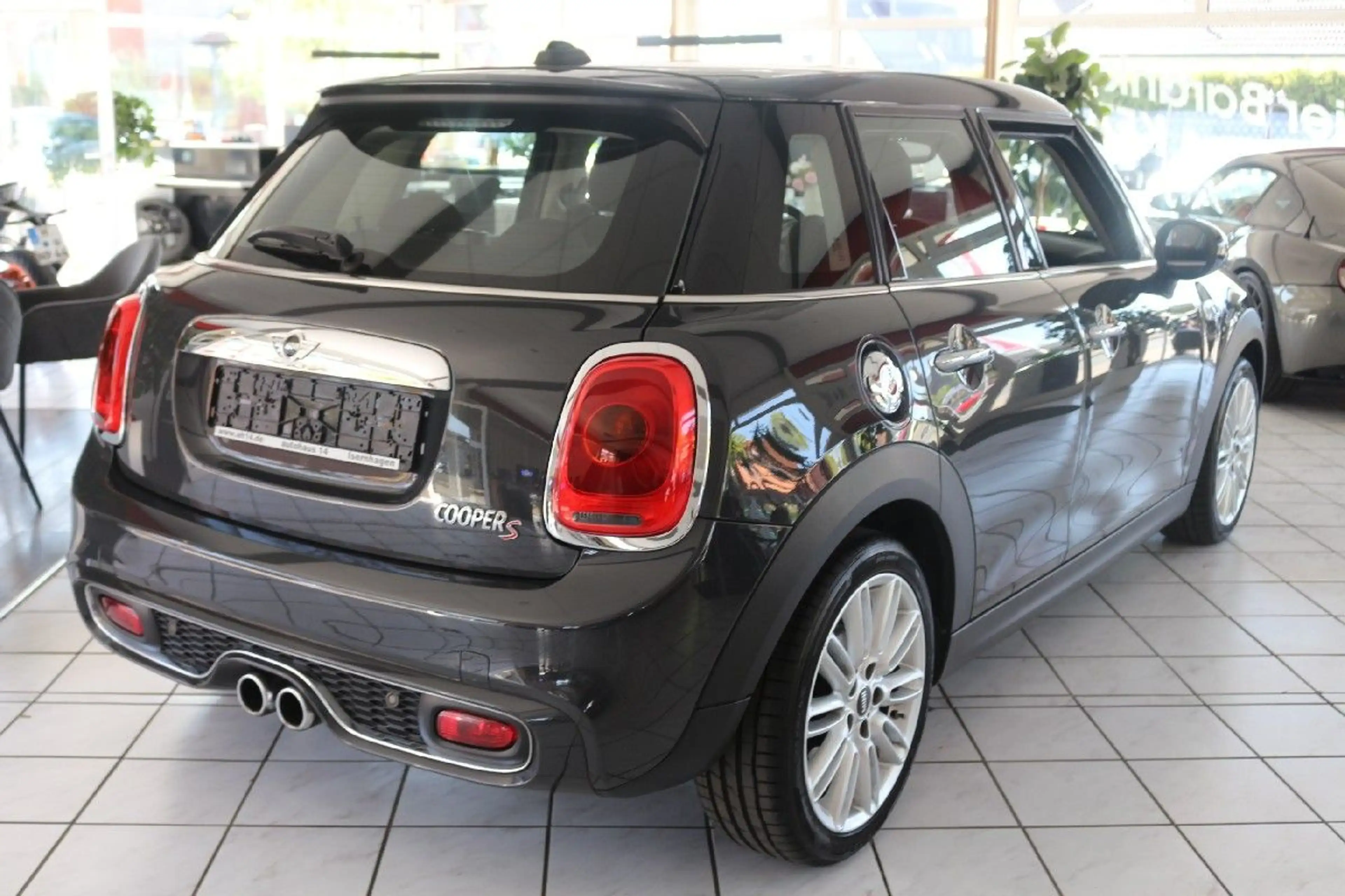 MINI Cooper S - Leder-h&k-Navi-Sitzheizung-PDC — photo 5