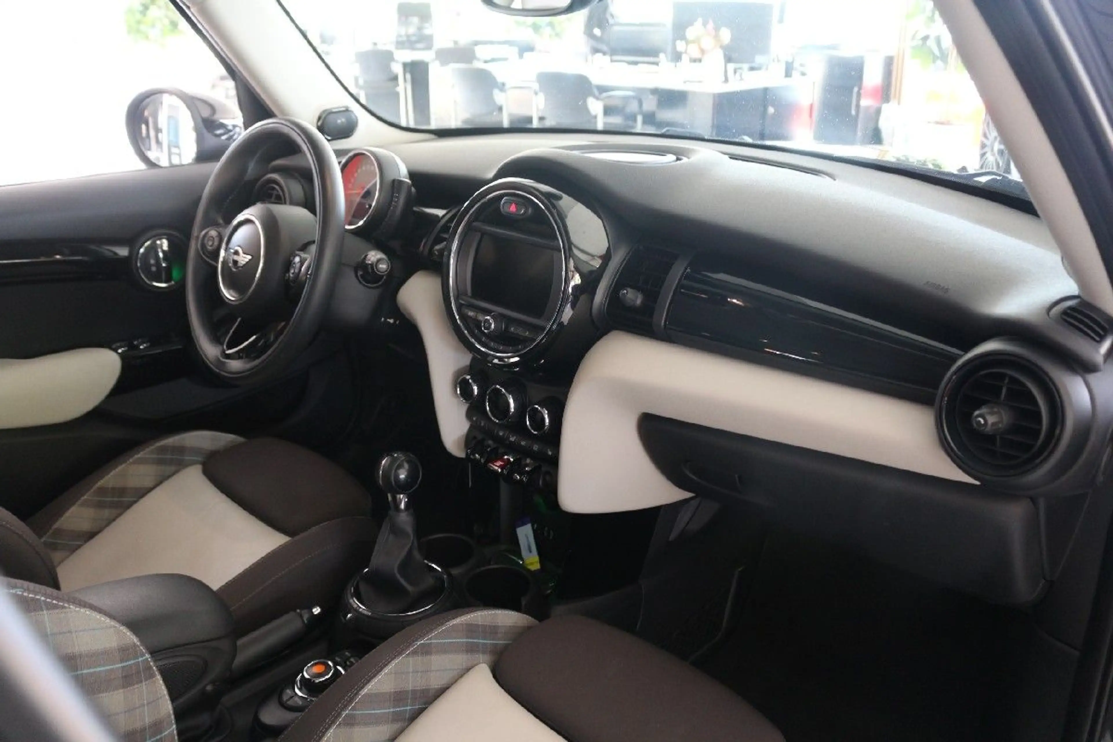 MINI Cooper S - Leder-h&k-Navi-Sitzheizung-PDC — photo 10