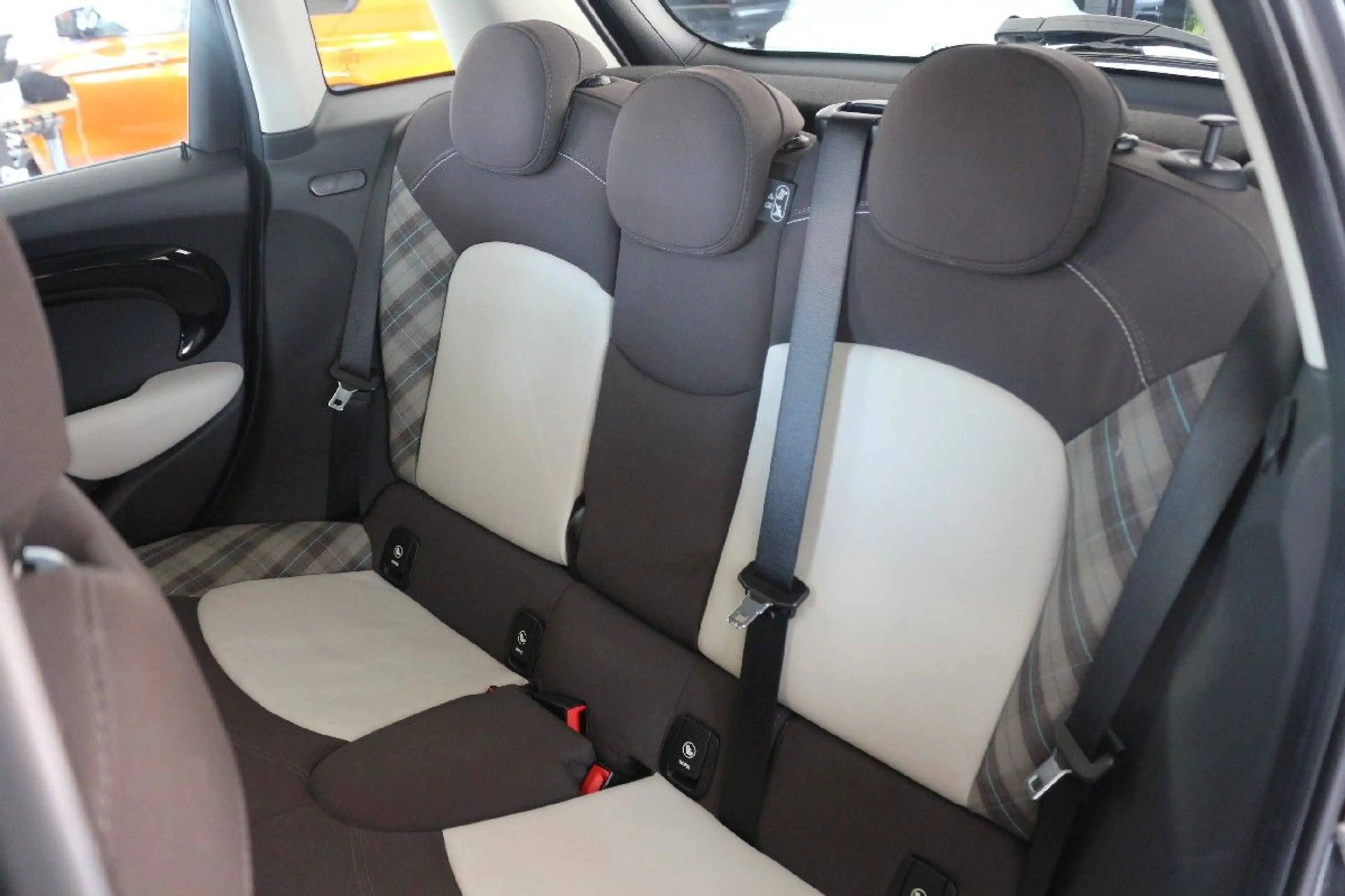 MINI Cooper S - Leder-h&k-Navi-Sitzheizung-PDC — photo 13