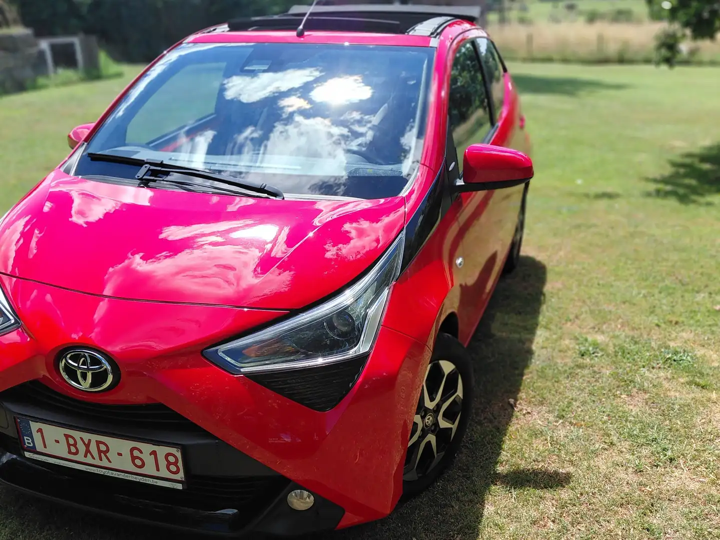 Toyota Aygo Aygo 1.0i VVT-i x-Red Rood - 1