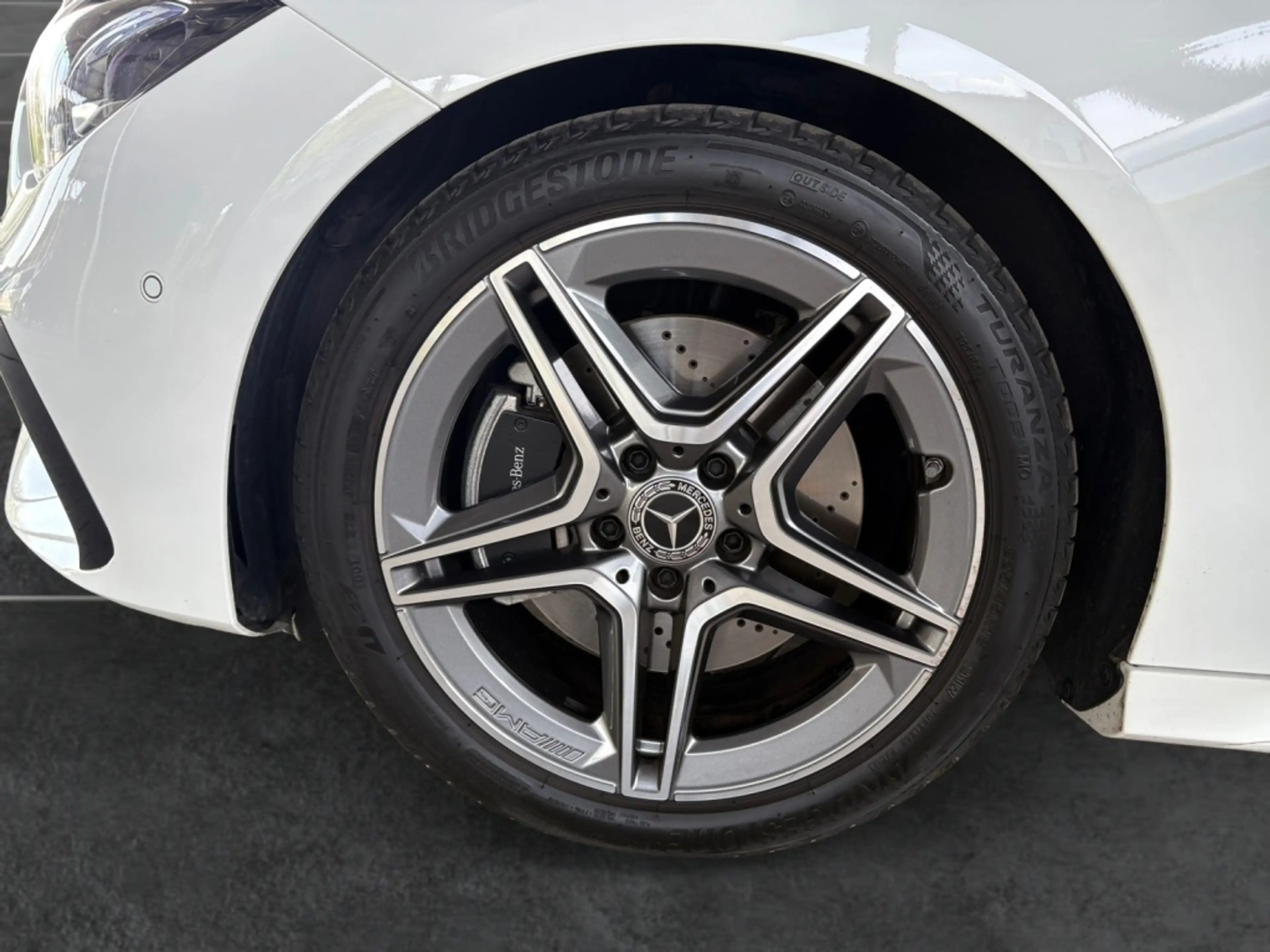 Mercedes-Benz CLA 200 Shooting Brake AMG|AMBIENTE|MBUX|SHZ|KAM — photo 15