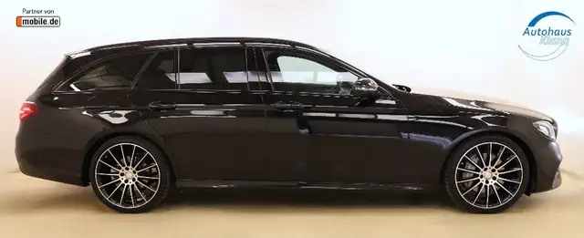 Mercedes-Benz E-Class view 5