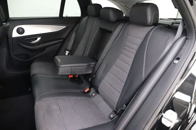 Mercedes-Benz E-Class view 11