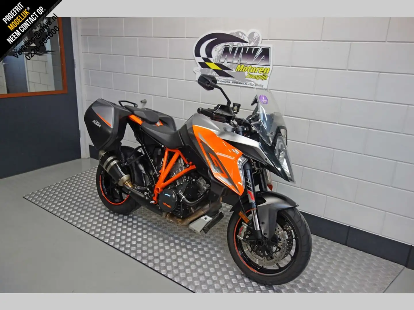 KTM 1290 Super Duke GT Pomarańczowy - 2