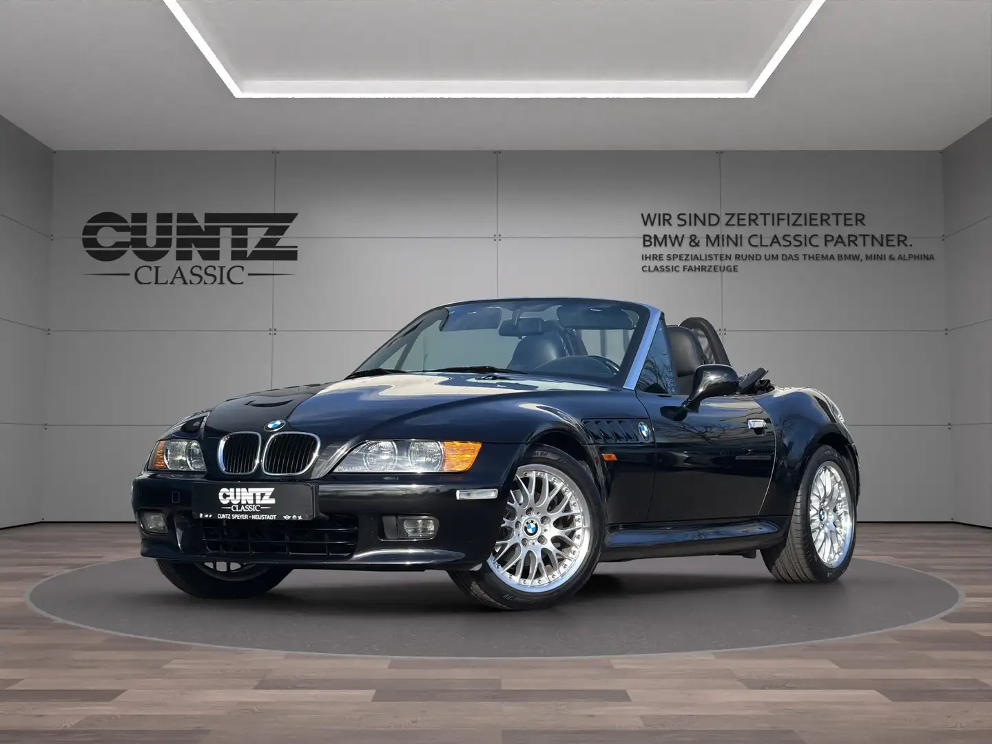 BMW Z3 Roadster 2.2i TOP GEPFLEGT MIT HISTORIE WERTANLAGE Noir - 2