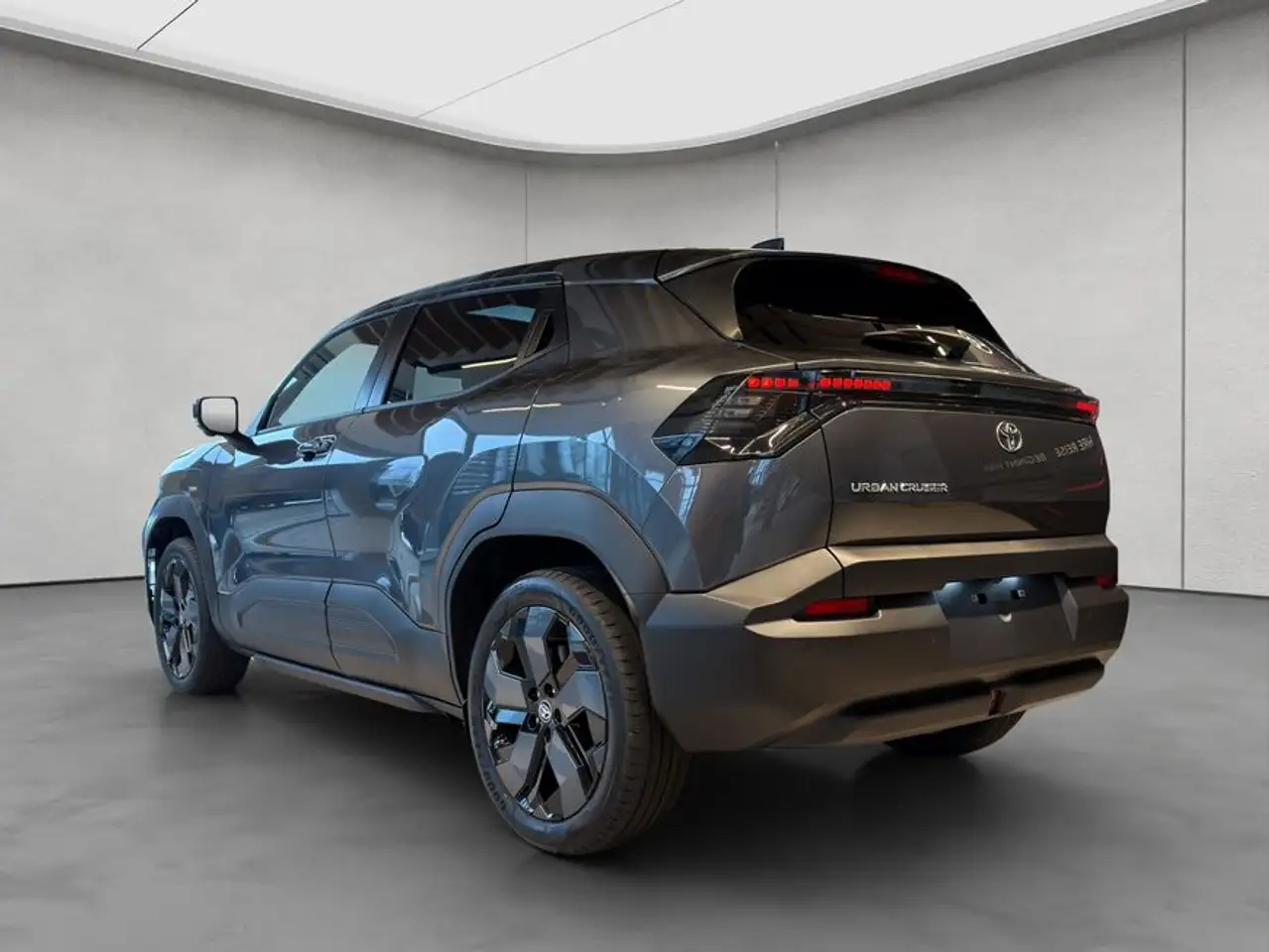 Toyota Urban Cruiser 61kWh Lounge 3