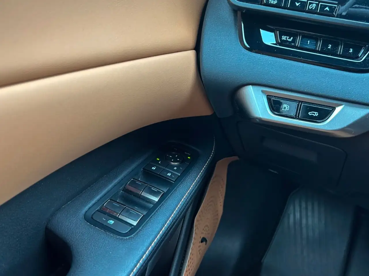 Lexus RX снимка Lexus RX