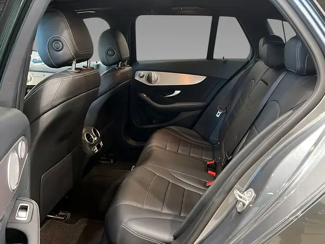 Mercedes-Benz 300 view 10