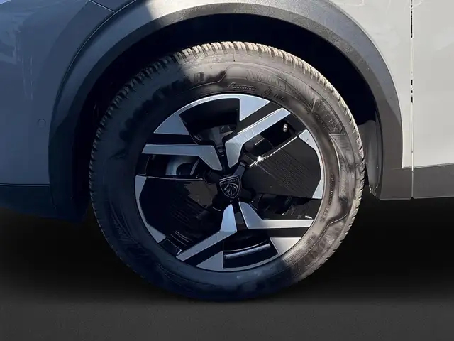 Peugeot 2008 view 10