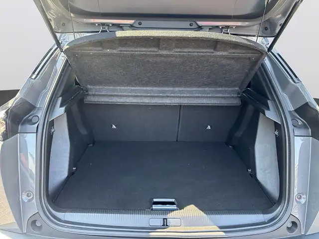 Peugeot 2008 view 9