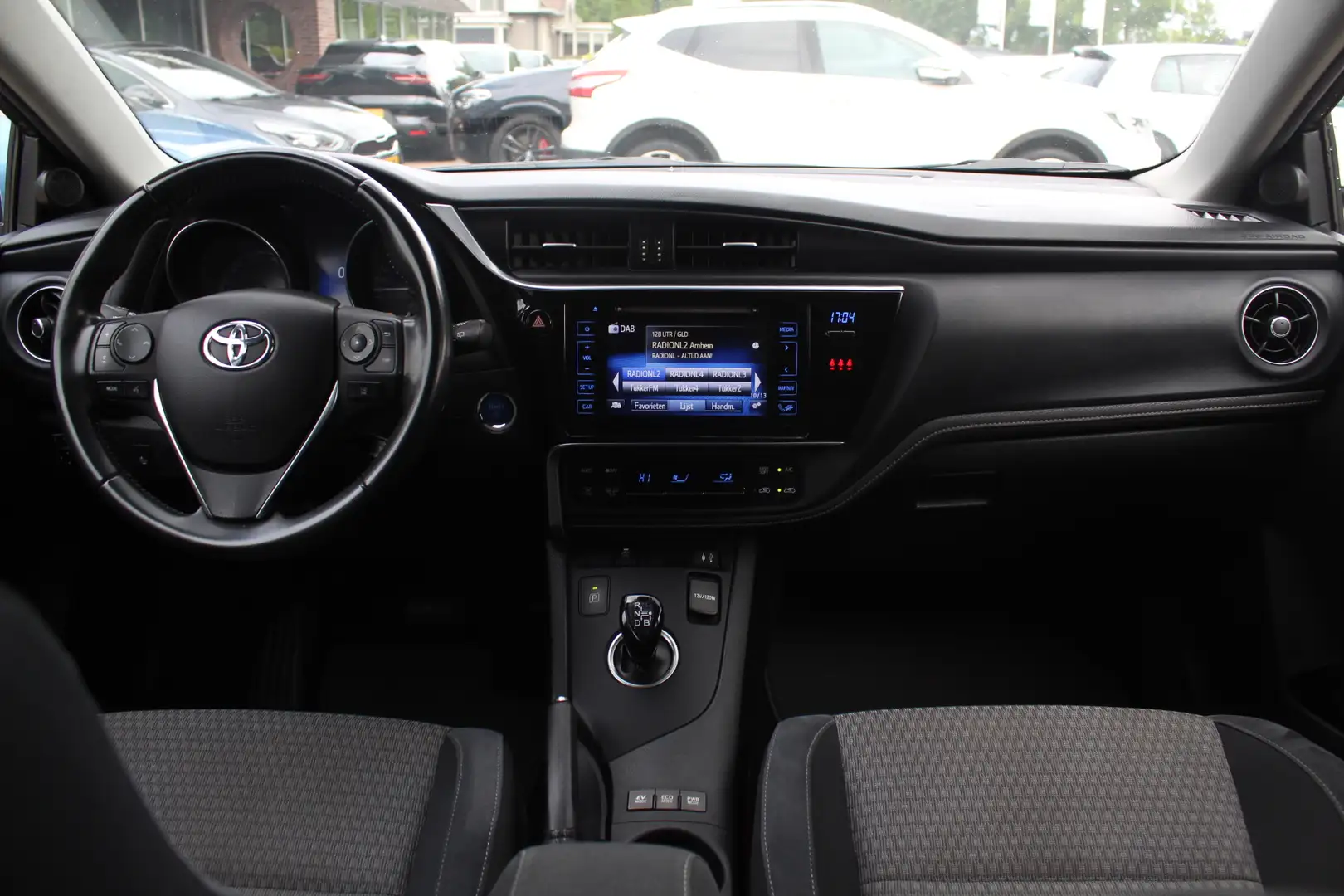 Toyota Auris Touring Sports 1.8 Hybrid Dynamic / Camera / Navig Grijs - 2