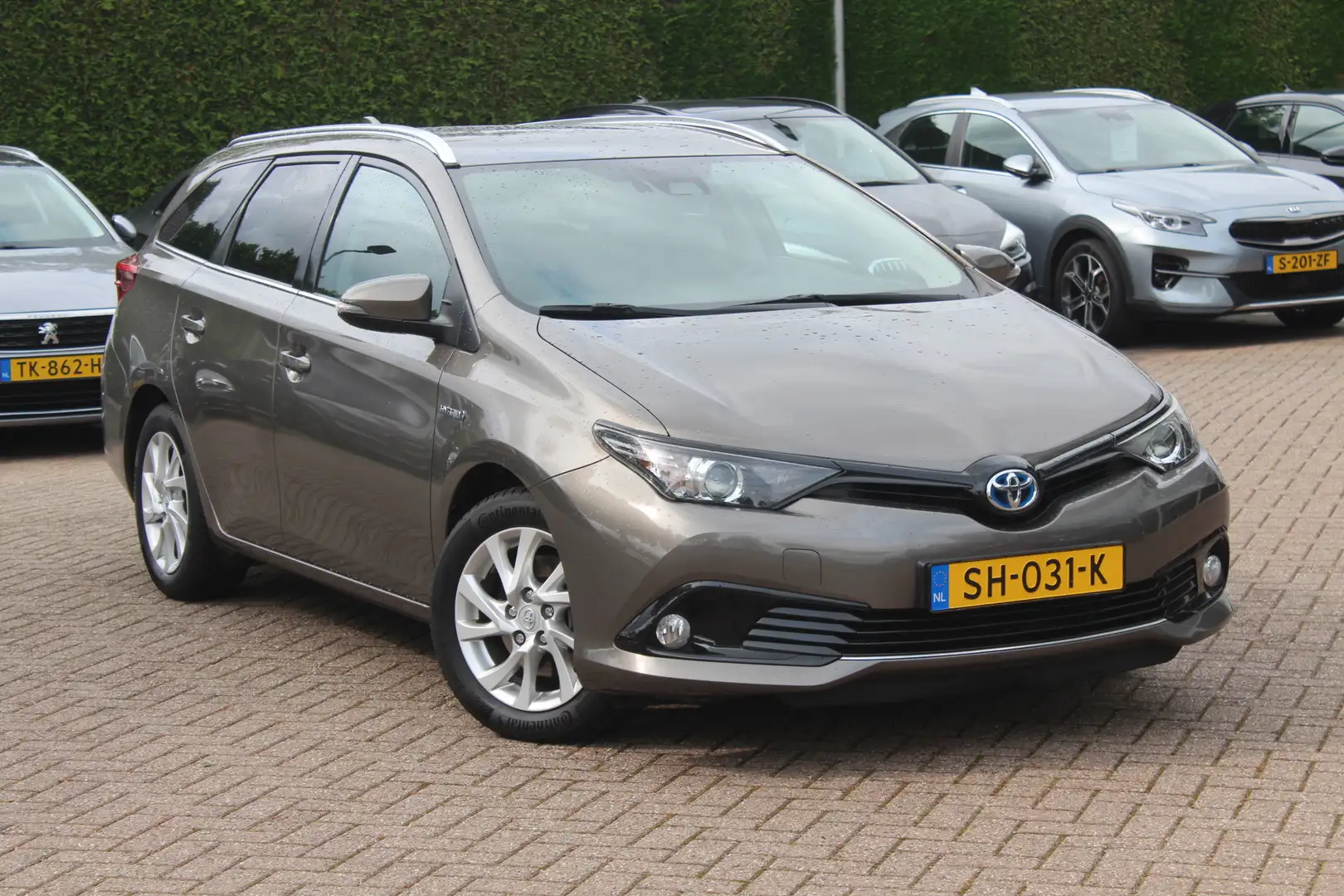 Toyota Auris Touring Sports 1.8 Hybrid Dynamic / Camera / Navig Grijs - 1