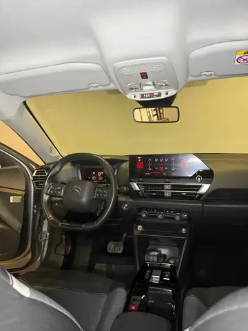 Citroen C4 view 7