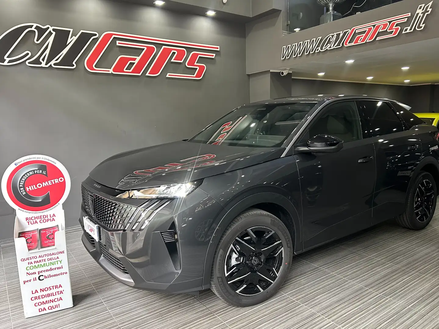 Peugeot 3008 1.2 hybrid 145cv e-dcs6 Automatica Allure ITALIANA Grigio - 1