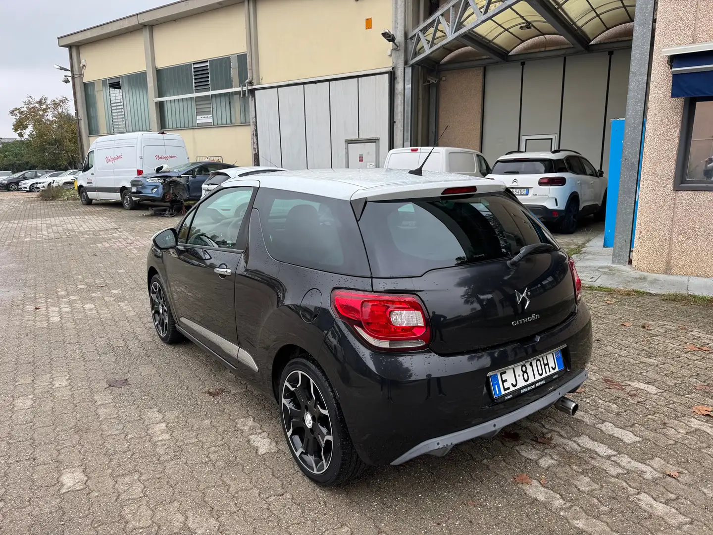 Citroen DS3 DS3 1.4 vti Chic 95cv Nero - 2