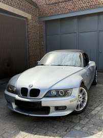2.8i