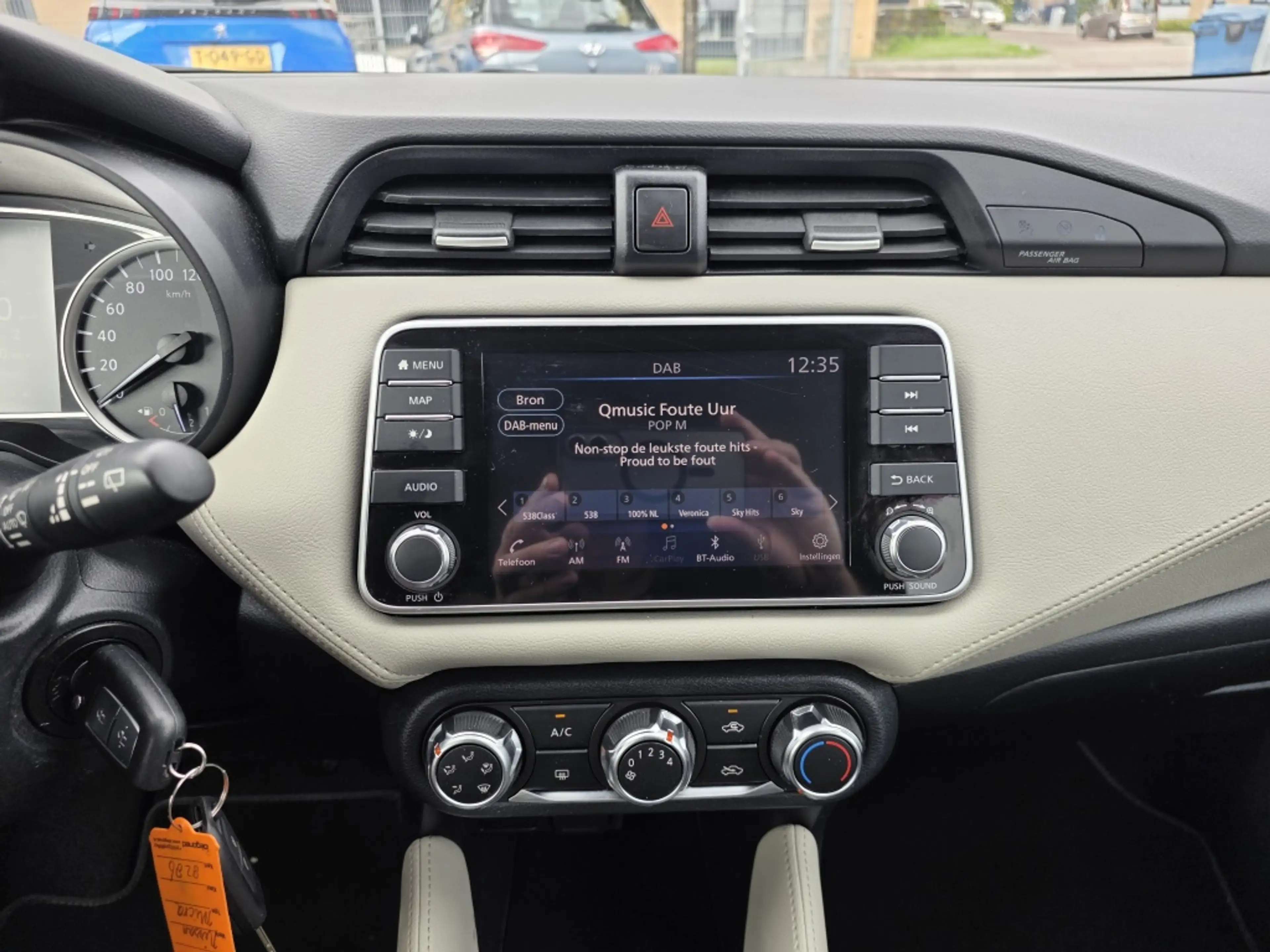 Nissan Micra 1.0 IG-T N-Design, navi, Apple carplay/Android, bo — photo 21