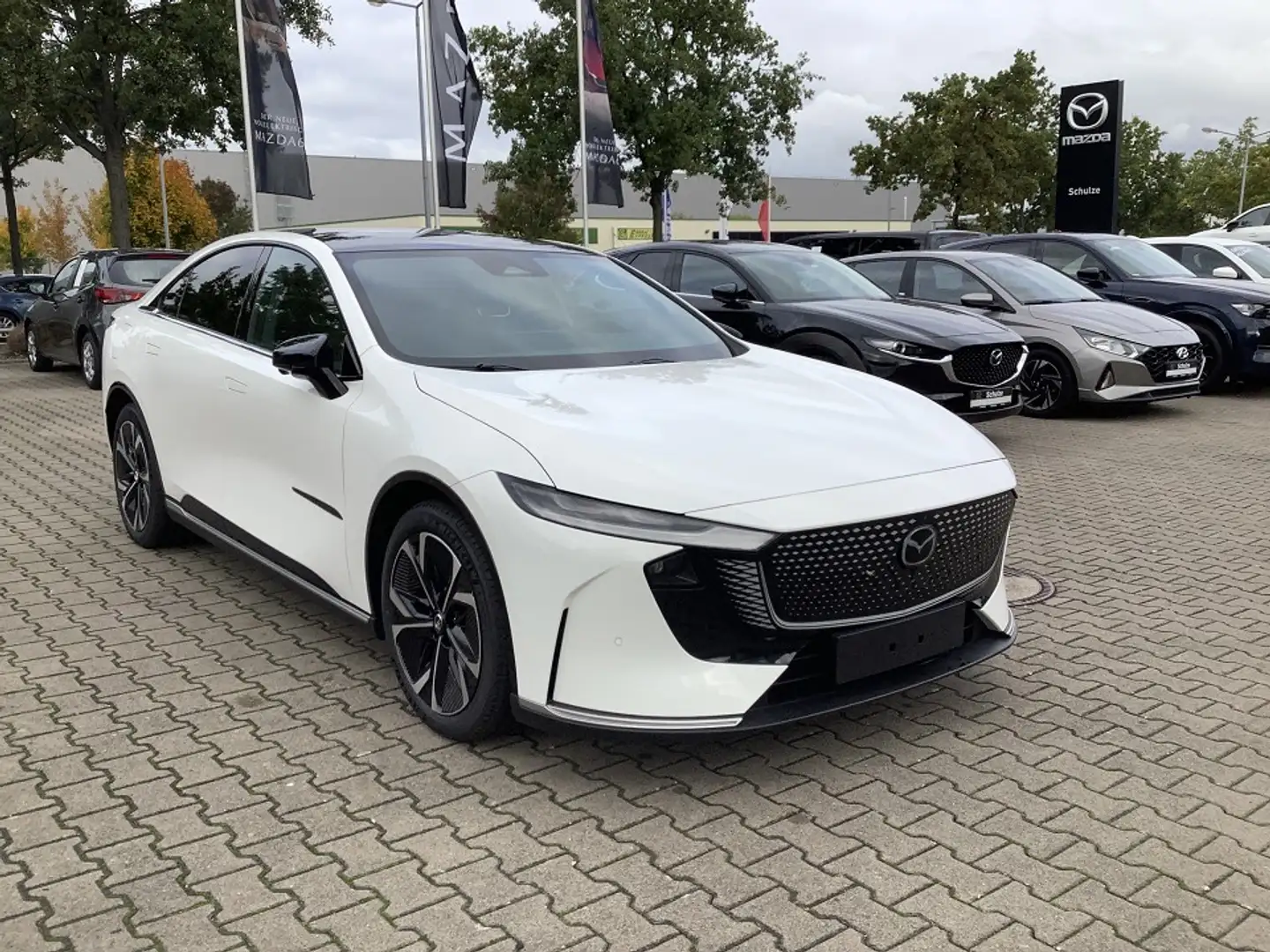 Mazda 6e 258ps Takumi Weiß - 1