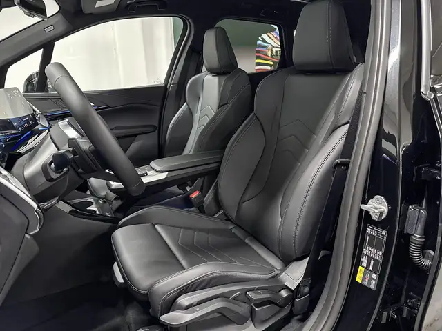 BMW 2 Series view 10