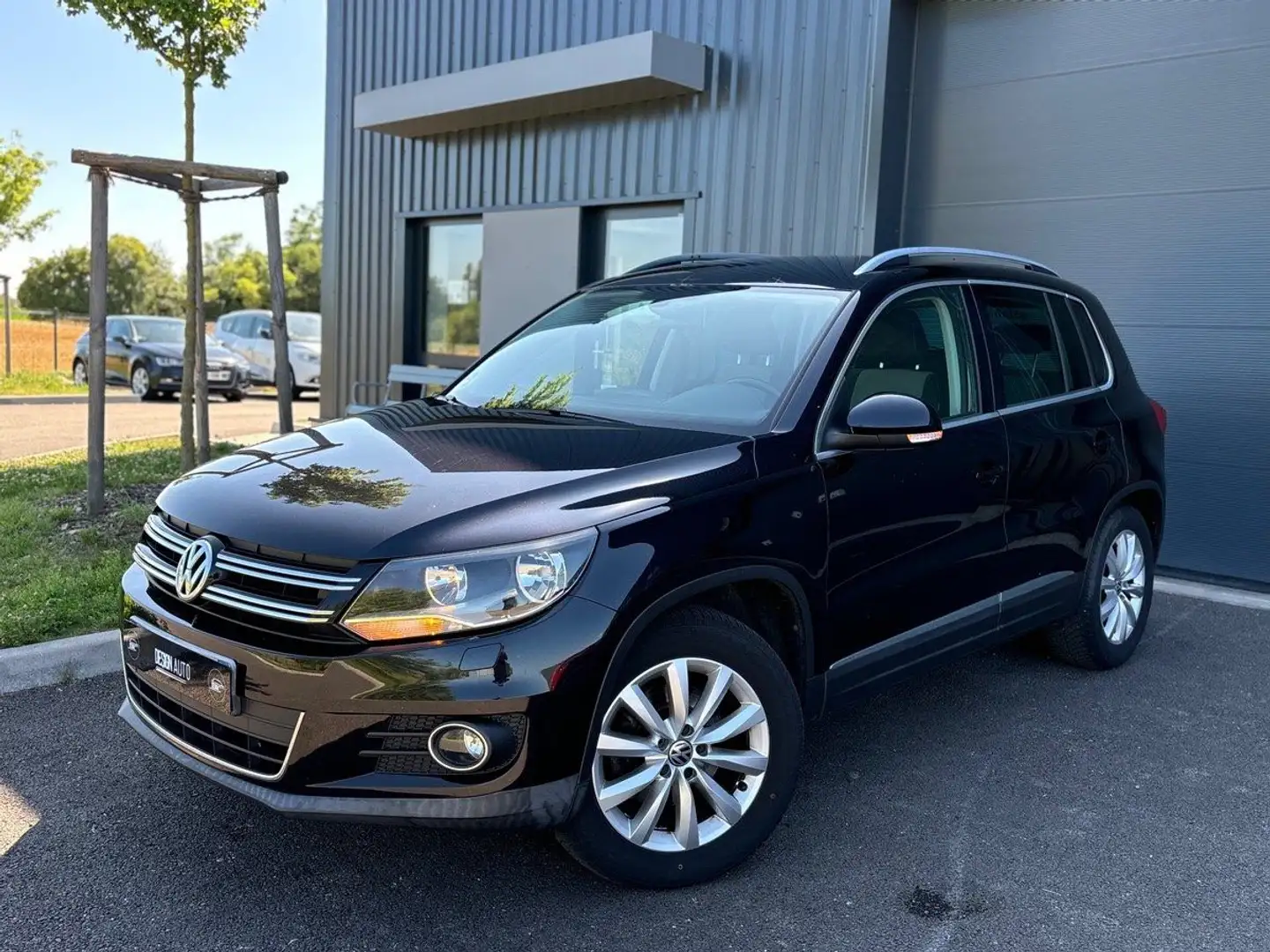 Volkswagen Tiguan 2.0 TDI 140 CH SPORT & STYLE 4MOTION - CARNET D'ENTRETIEN COMPLET VW Noir - 1