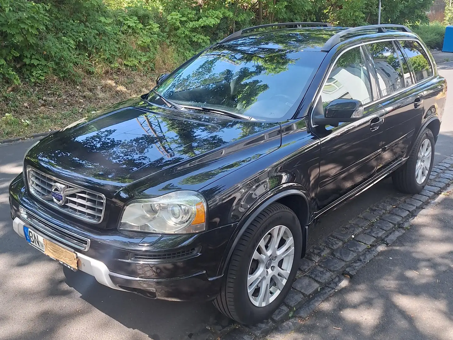 Volvo XC90 XC90 D5 AWD Geartronic Momentum Noir - 1